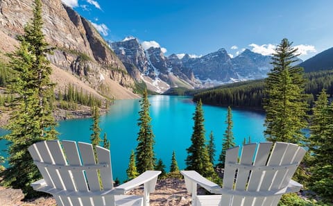 Moraine Lake and Johnston Canyon Tour from Canmore to Banff