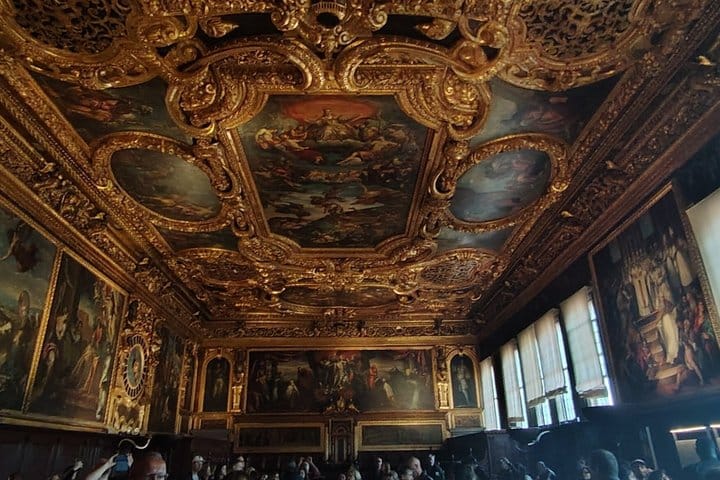 Private-Venice-Guide-Doges-Palace-History-Tour