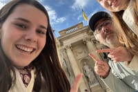 Bordeaux Old Town Exploration Game and Private Tour 2