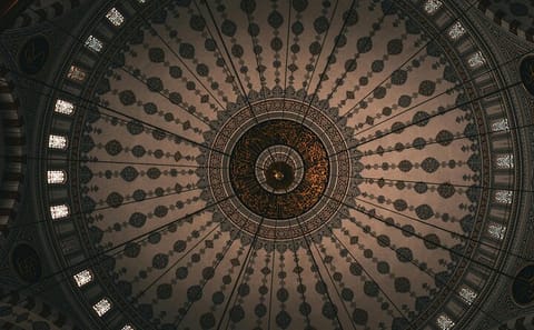 Istanbul Classics Tour: Topkapi Palace and Hagia Sophia