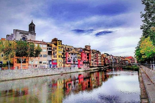 Girona city, Colorful houses