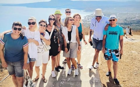 Chania Town Tour: Venetian Harbor and Ancient Aptera Visit