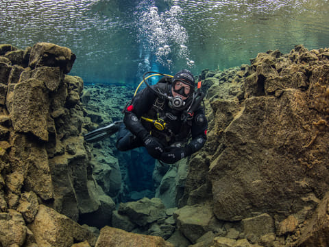 2 Day - PADI Dry Suit course and Silfra dive tour, photo 3