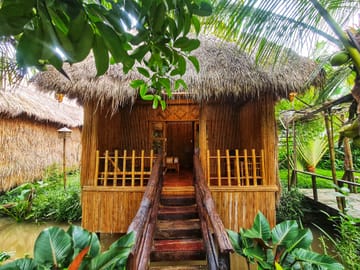 Two-Day Boat Tour of Can Tho and Lung Ngoc Hoang Reserve