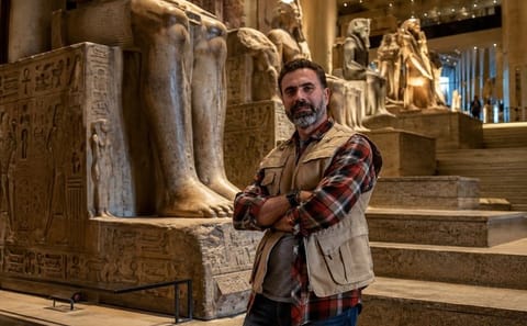 VIP Giza Pyramids and Egyptian Museum Tour with Camel Ride