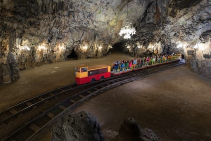 Private Postojna Cave Tour – from Zagreb