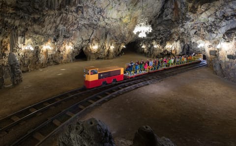 Private Tour of Postojna Cave and Predjama Castle from Zagreb