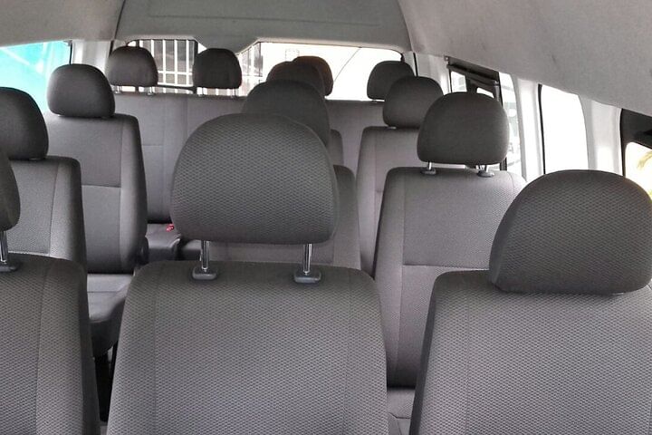 Shared Arrival Transfer: Monsenor Oscar Arnulfo Romero International Airport to San Salvador Hotels