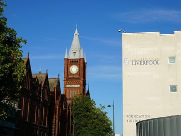Liverpool 3-Hour City Orientation Tour with Beatles Museum Entry