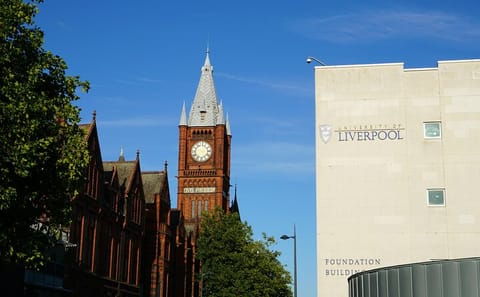 Liverpool 3-Hour City Orientation Tour with Beatles Museum Entry