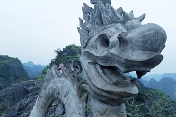 Luxury Day Trip from Hanoi: Explore Ninh Bình's Mua Cave and Tam Coc