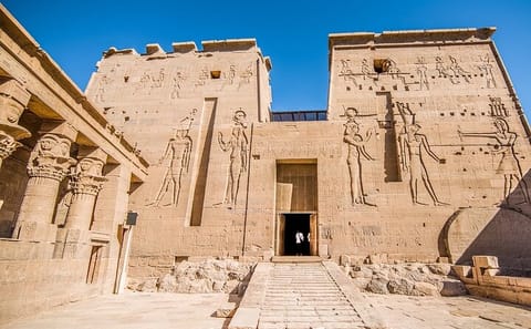 Private Aswan Tour: Philae Temple, High Dam, and Obelisk