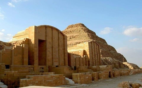 VIP Private Tour Giza Pyramids Saqqara Memphis All Inclusive