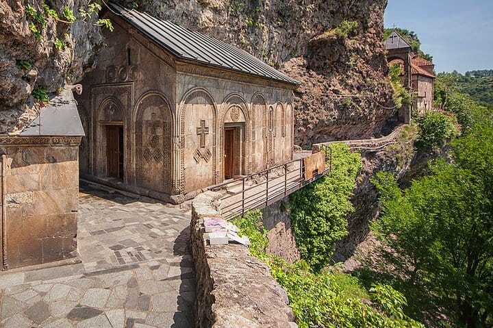 Cave Mothers' Monastery