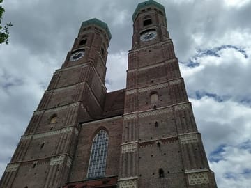 Guided Tour of Historic Churches in Munich