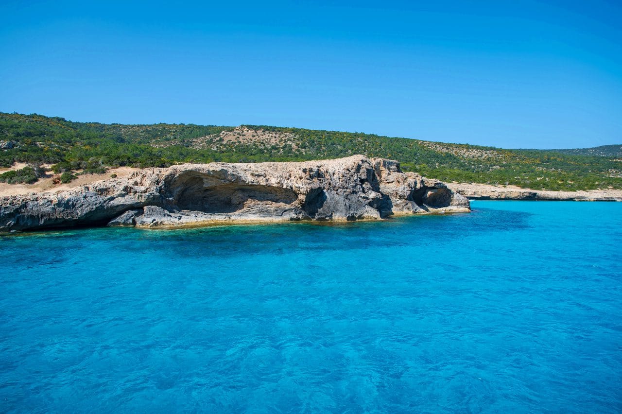 Paphos: Blue Lagoon Boat Cruise with Bus Transfer