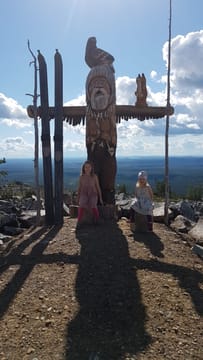 Sightseeing with Car in Pyhä-Luosto & Guided Tour with a Local - Visit the Best Instagram Places	