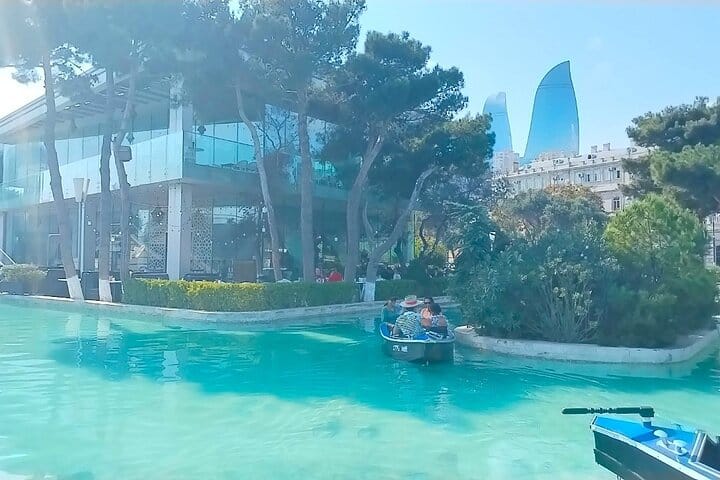 old city baku_old_city_baku_old city tour_old_city_tour_baku-shopping in old city-carpet festival baku-mini venice