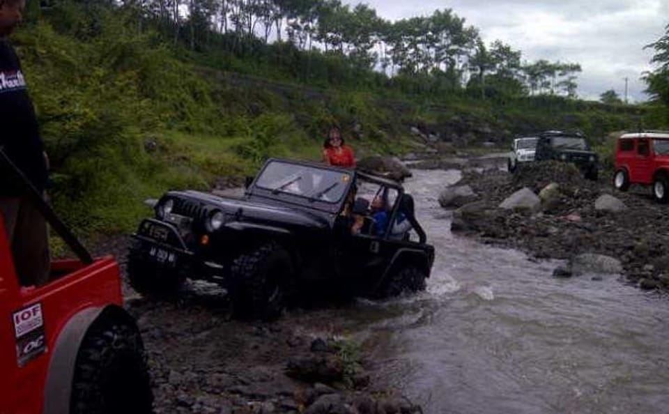 Day Trip to Merapi Volcano and Temples from Yogyakarta
