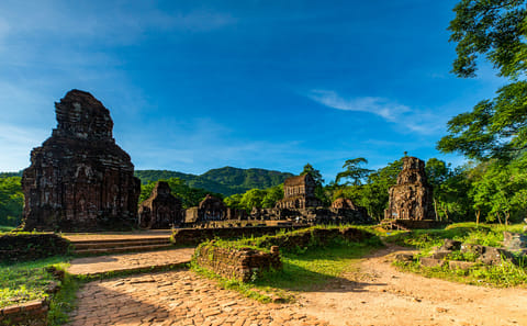 Private Car Tour from Da Nang to Hoi An and My Son Sanctuary