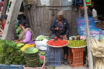 Kathmandu Shopping Tour: Explore Local Markets and Crafts
