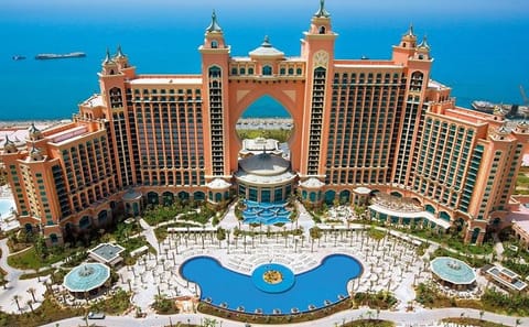 Private Dubai City Tour and Sunset Dinner Cruise Experience