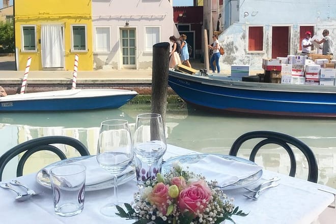 Grand Canal Boat Private Tour , Murano and Burano with lunch in a local restaurant 5