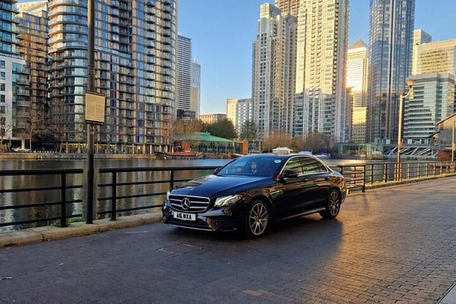 Chauffeur limo Services Heathrow Airport To/From anyLondon Hotel