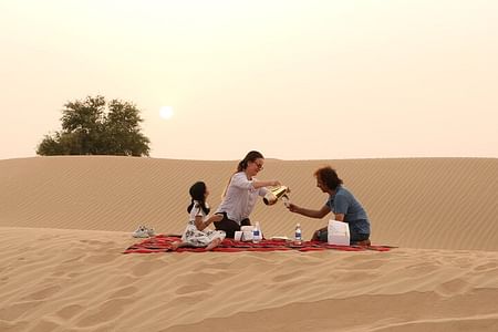 Private 4×4 Desert Adventure: Wildlife Spotting & Sandboarding in Dubai