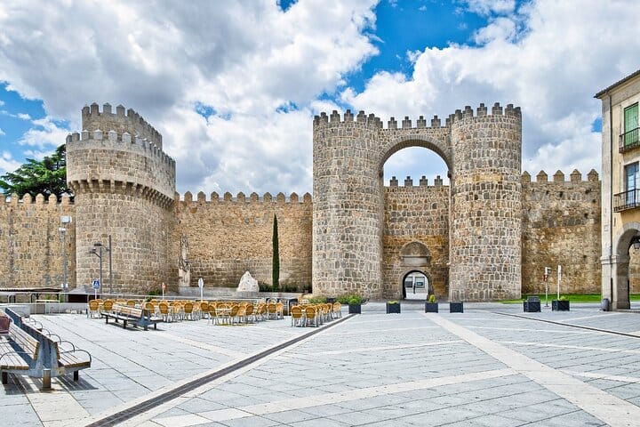 TOP Ávila : Private guided tour with your mobile 3