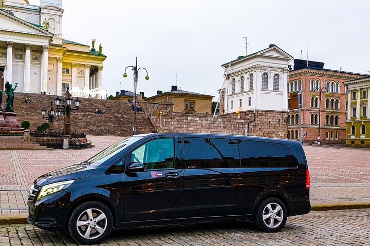 Premium Transfer from Helsinki Airport to Helsinki & Return