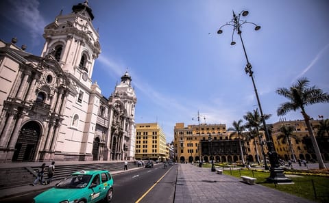 Private 9-Day Honeymoon Tour in Lima, Cusco, and Aguas Calientes