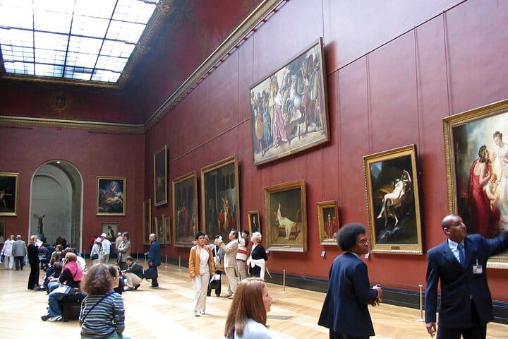 Full Day Paris Tour and Wine Tasting with Louvre and Versailles  9