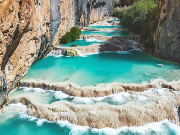 Day Trip from Lima to Millpu's Turquoise Waters