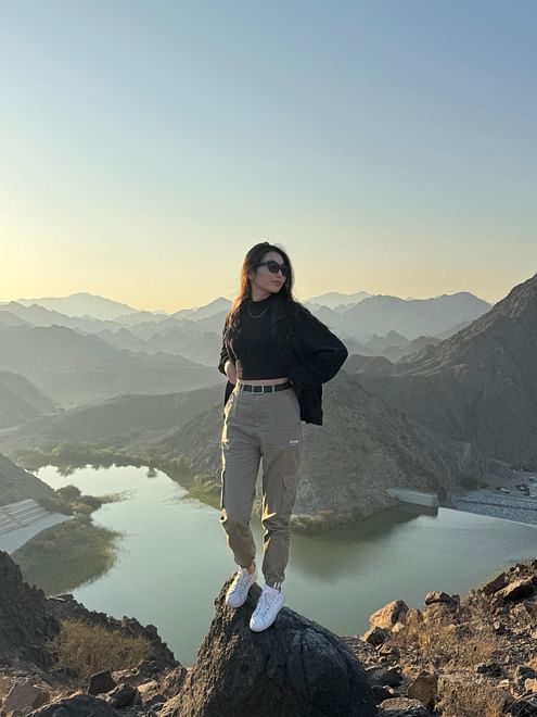 From Dubai: Guided Hiking Trip to Wadi Shawka, Ras Al Khaimah (RAK)