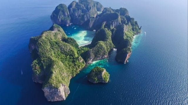 PHUKET: Phi Phi-Maya-Khai Island by Speed boat with Lunch (INCL National park fee) photo 2