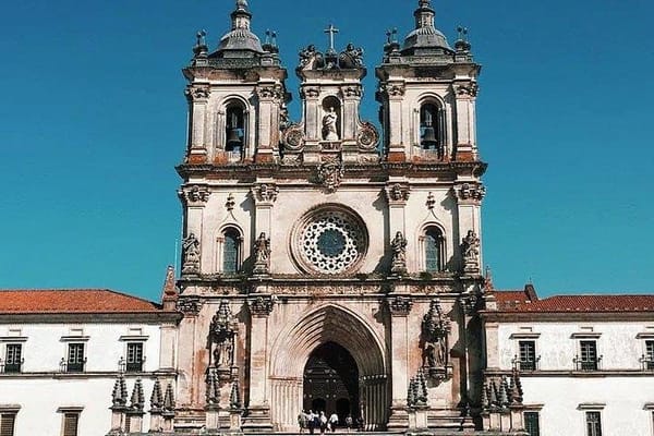Fátima & the West Coast of Portugal - Private Van Tour