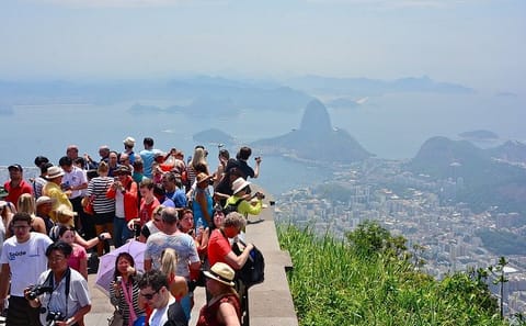 Rio de Janeiro: Corcovado and Sugarloaf City Tour