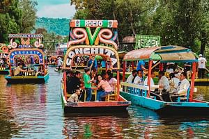 Magic Christmas Tour in Xochimilco