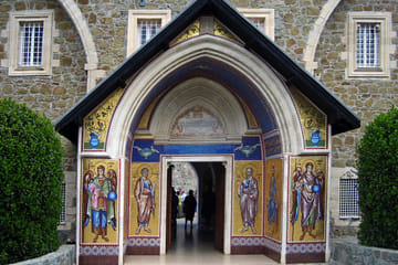 Full-Day Cultural Tour of Troodos, Omodos, and Kykkos Monastery from Paphos