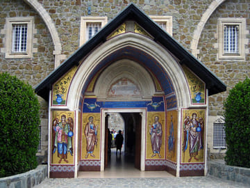 Full-Day Cultural Tour of Troodos, Omodos, and Kykkos Monastery from Paphos