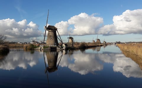 Private 9-Day Van Tour of Amsterdam, Brussels, and Paris