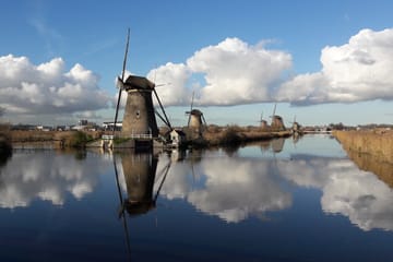 Private 9-Day Van Tour of Amsterdam, Brussels, and Paris