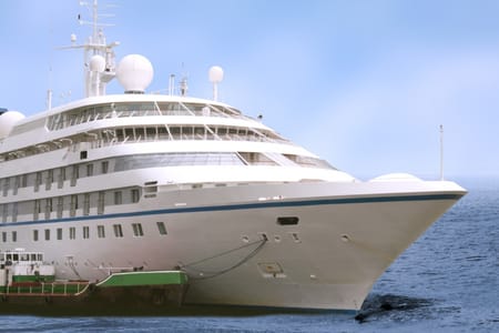 Luxurious Private Bosphorus Catamaran Tour in Istanbul