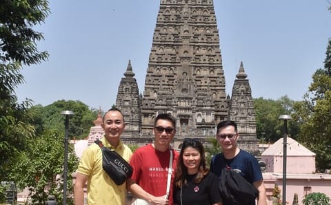 Cultural Tour of Hindu and Buddhist Sites in Bodh Gaya and Deoghar