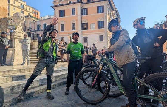 Rome E-Bike Tour with Food Tasting at Testaccio Market