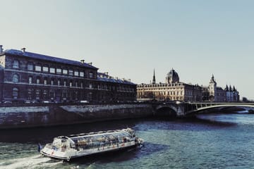 Private 14-Day Van Tour of Paris, Switzerland, Venice, and Rome