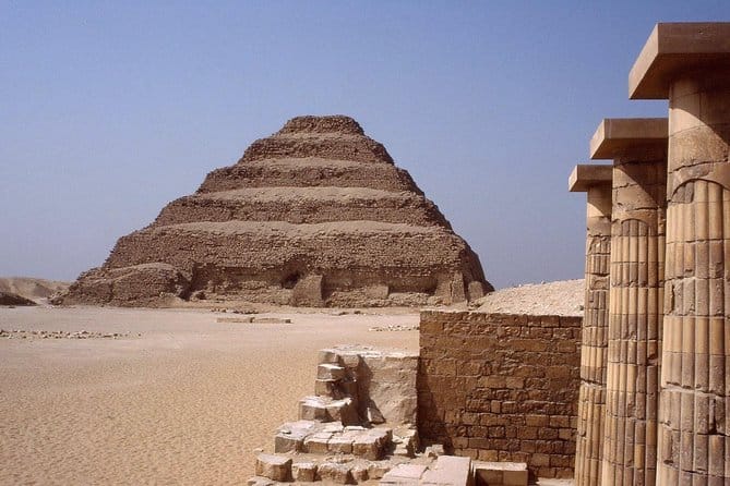 Cairo: Giza Pyramids, Memphis, Dahshur & Saqqara Tour