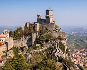 San Marino: Discover the Ancient Land with Transfer (Monday-Wednesday-Friday)
