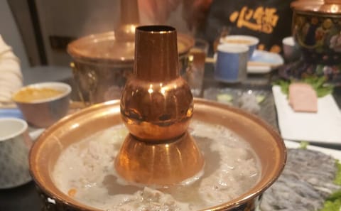 Mongolian Hot-Pot Dinner with Beer in Beijing's Hutong
